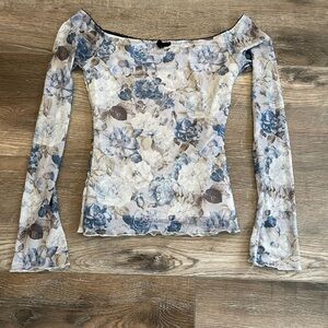 Cotton Candy LA Blue Floral Off-Shoulder Blouse great condition size S